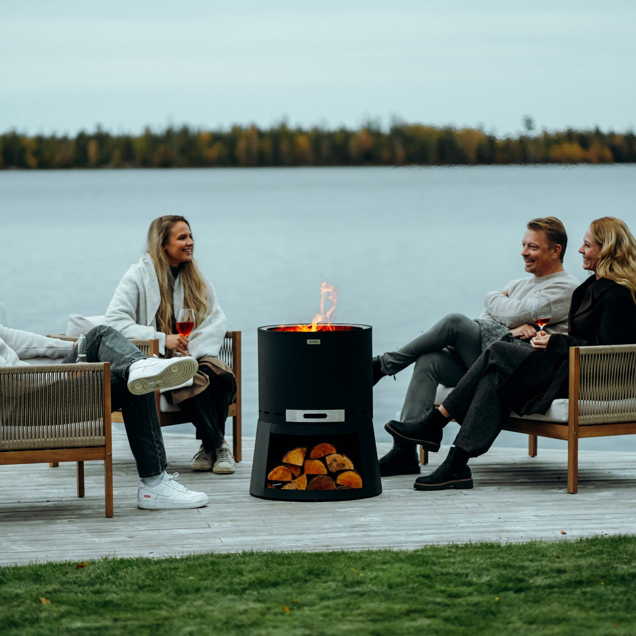 Set : Skara Pluss + Couvercle + Barbecue avec plaques de cuisson + Accessoire de four à pizza