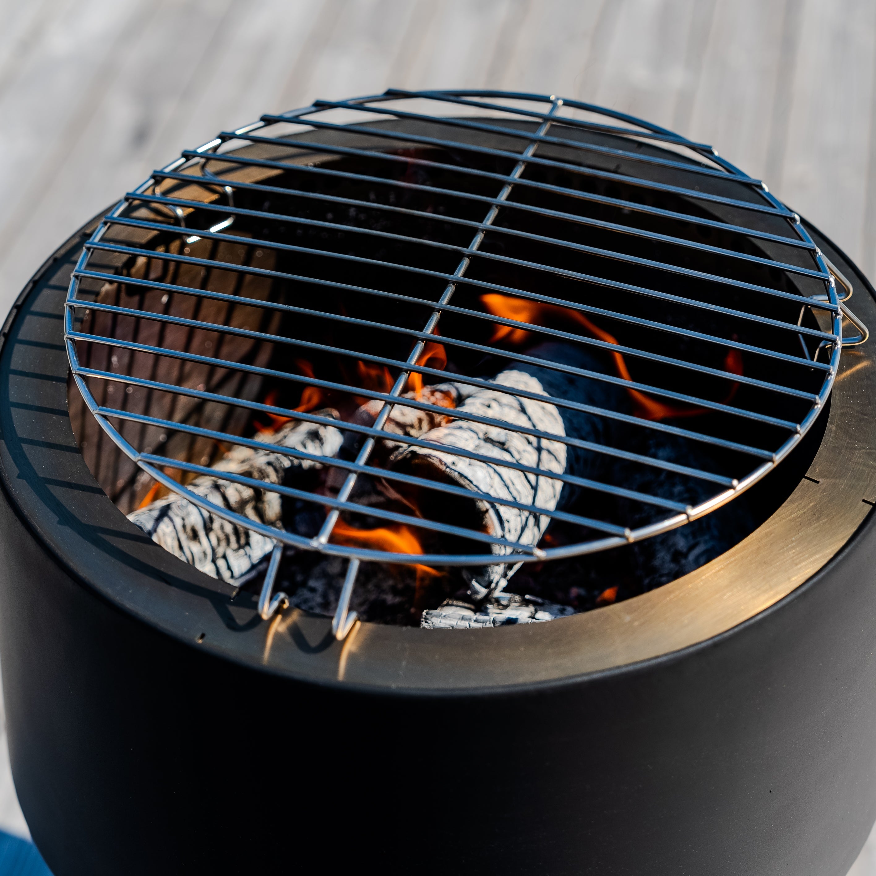 Ensemble : Skara + Couvercle + Grille de barbecue