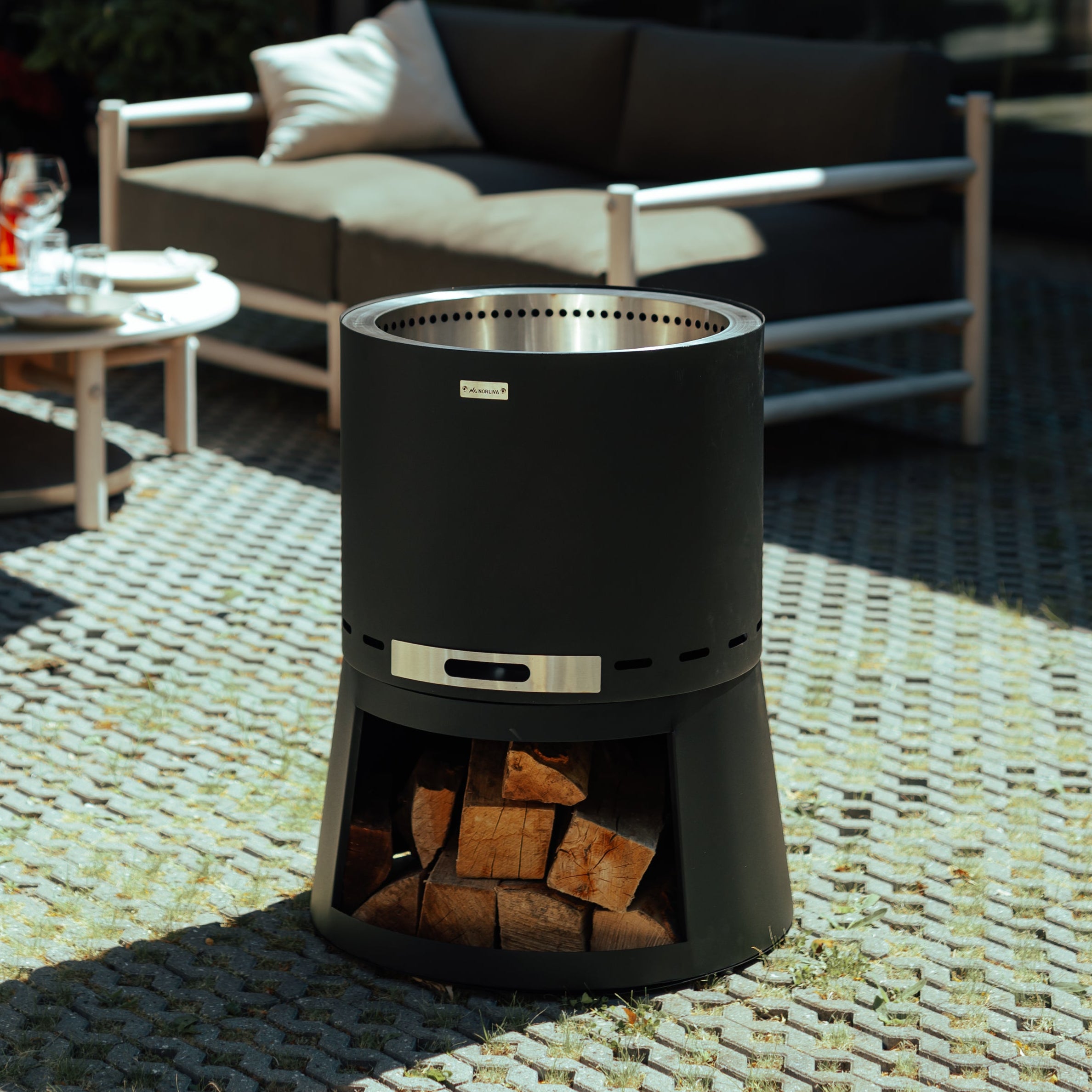 Set : Skara Pluss + Couvercle + Barbecue avec plaques de cuisson + Accessoire de four à pizza