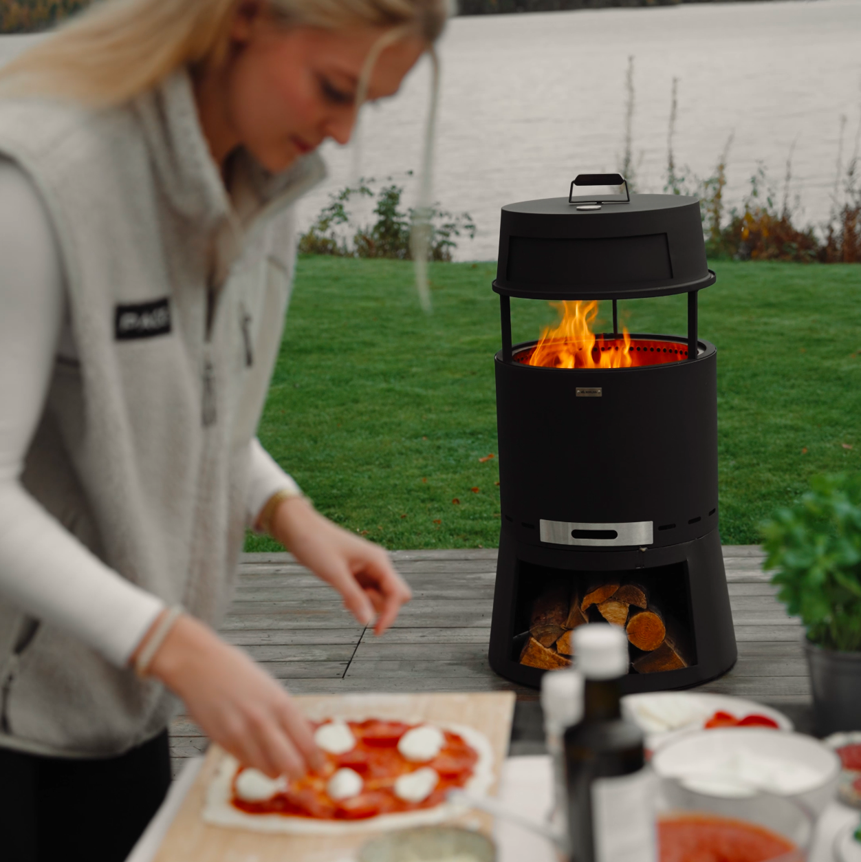 Ensemble : Skara Pluss + accessoire four à pizza