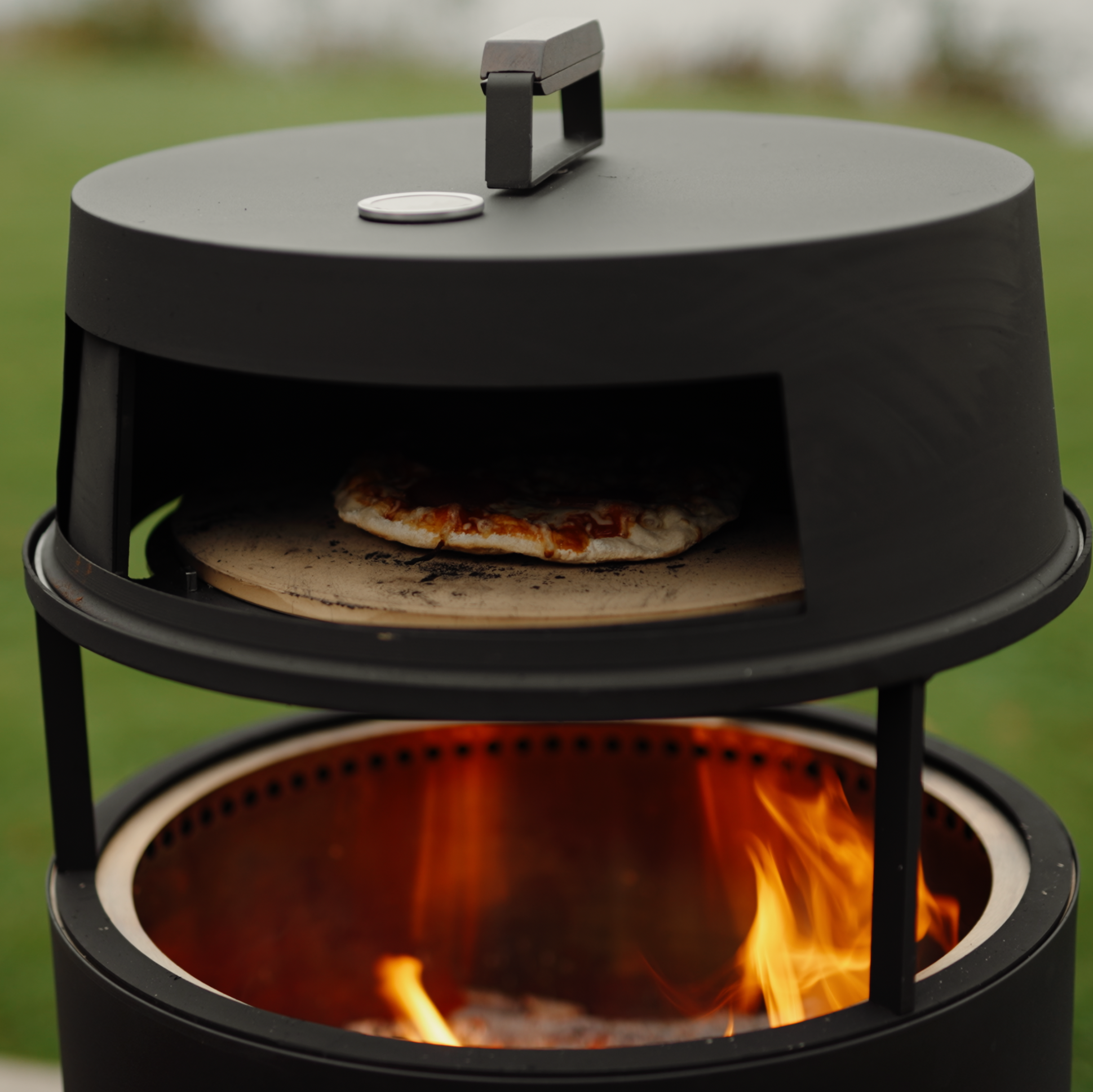 Set : Skara + Couvercle + Grille à plaques de cuisson + Accessoire pour four à pizza