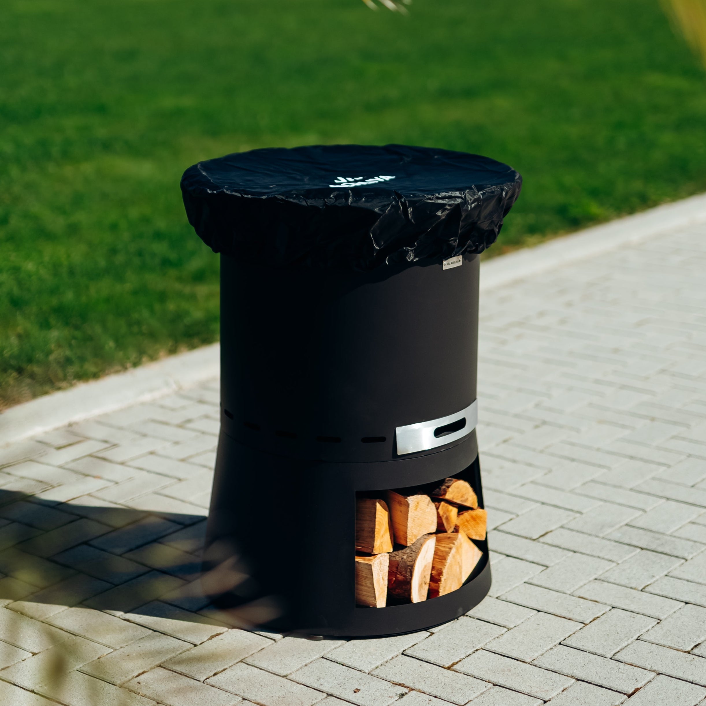 Set : Skara Pluss + Couvercle + Barbecue avec plaques de cuisson + Accessoire de four à pizza